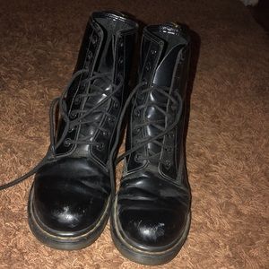 BLACK DOC MARTENS SIZE 11
